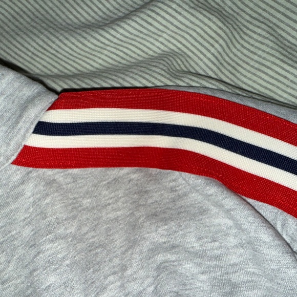 Sweatshirt - Picture 4 of 6